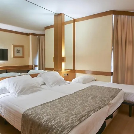 Arcos Hotell 4*