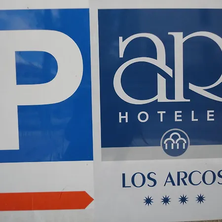 Arcos Hotell 4*