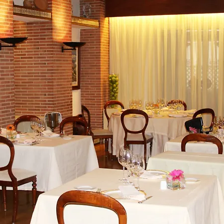 Arcos 4* Segovia
